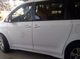 2018 TOYOTA SIENNA LE, WHITE, 3.5L, AT, FWD,  Z25125